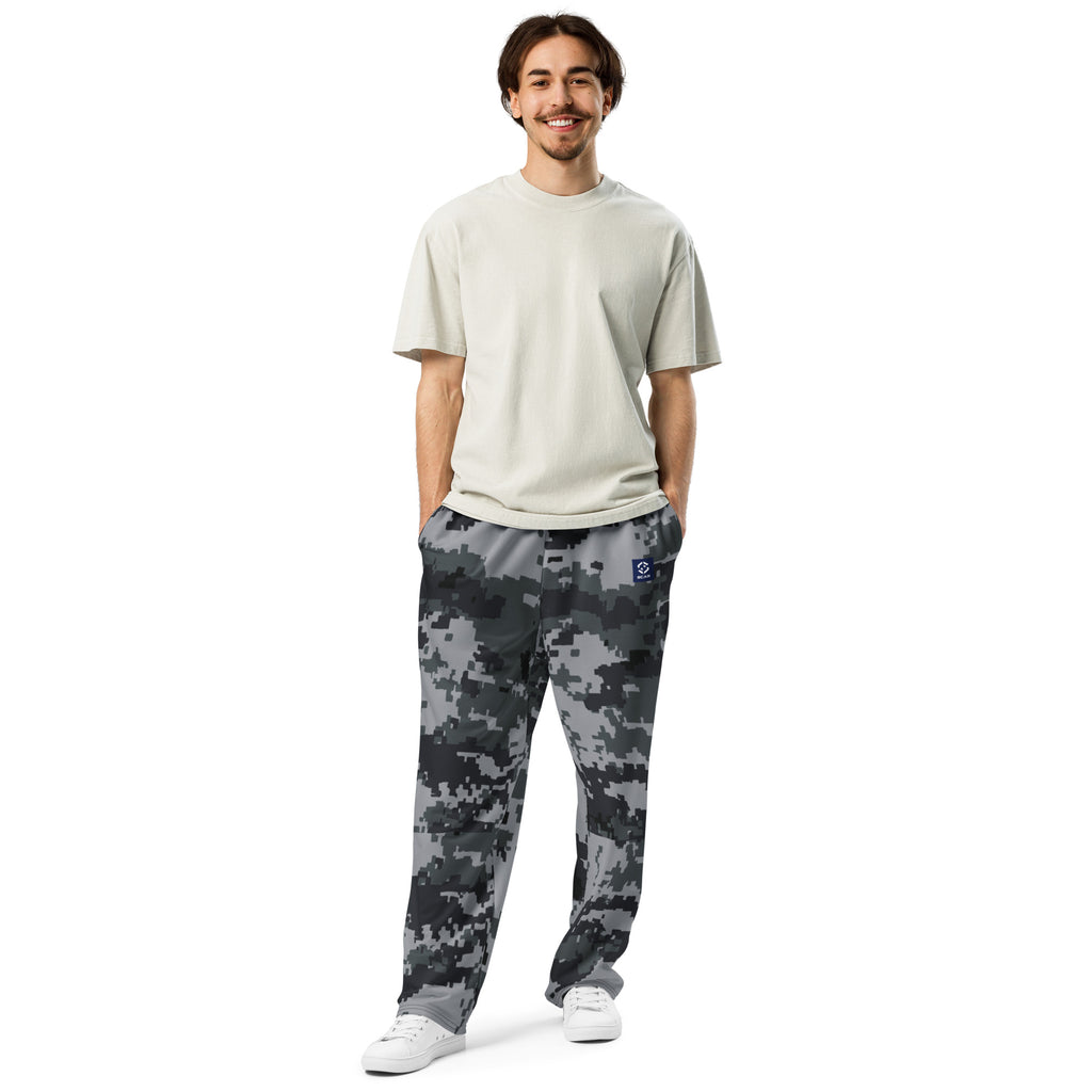 Men’s digital camo wide-leg joggers with elastic waistband and side pockets