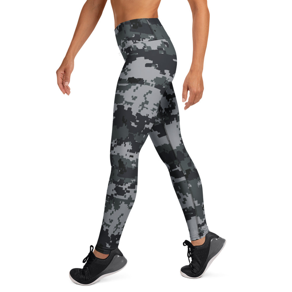 Dark digital camo yoga leggings with high-rise waistband, full-length skinny fit