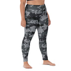 Digital camo yoga leggings, high-rise waist, close-up of legs and pattern